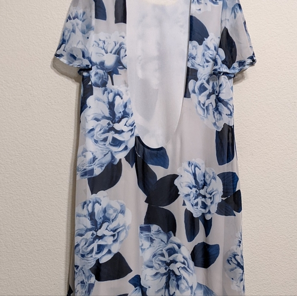 Show Me You Mumu Blue Floral Dress Size Small Excellent pre-owned condition. - Picture 3 of 5